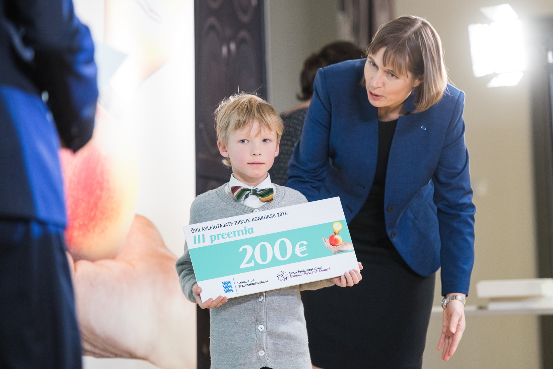 President Kaljulaid tunnustas õpilasleiutajaid